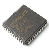 P80C528FFA MCU 8-Bit Watchdog 80C31 SMD-PLCC44 PHILIPS